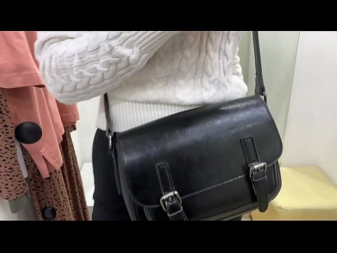 ❤️ Мастурбатсияи оммавии зани ҷавон ФералБерри бо дилдо дар утоқи мувофиқ Шлюсҳо дар мо tg.it-com.top ❤